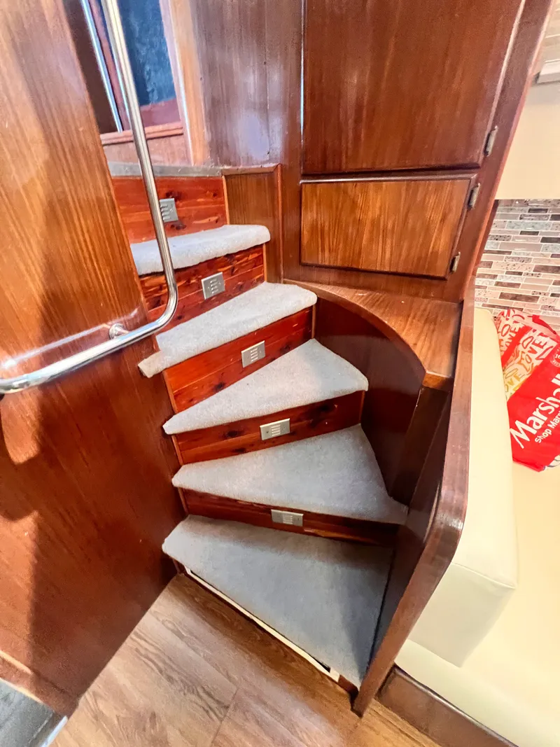 Slide: The Image of Hatteras 54MY 1987 - 14