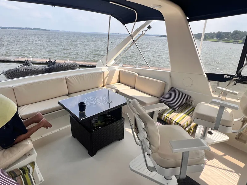 Slide: The Image of Hatteras 54MY 1987 - 40