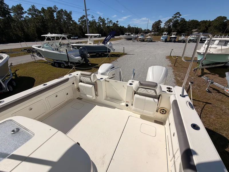 Slide: The Image of World Cat 320 CC 2019 - 10