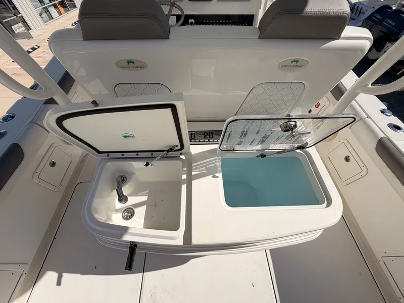 Slide: The Image of World Cat 320 CC 2019 - 14