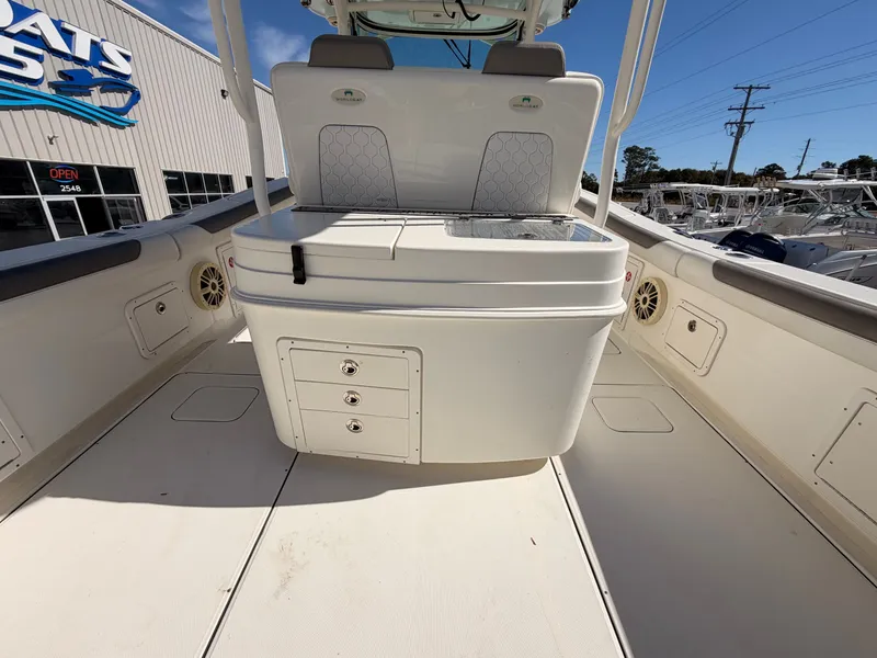 Slide: The Image of World Cat 320 CC 2019 - 15