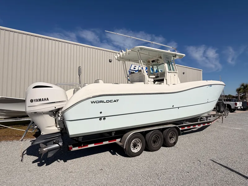 Slide: The Image of World Cat 320 CC 2019 - 2