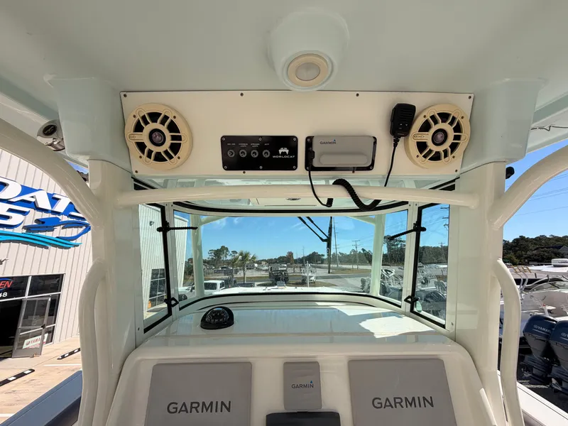 Slide: The Image of World Cat 320 CC 2019 - 20