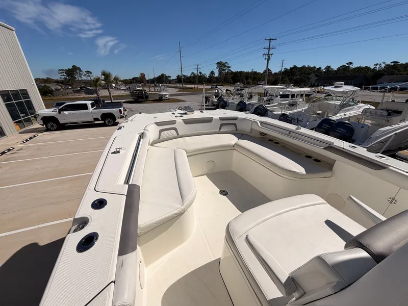 Slide: The Image of World Cat 320 CC 2019 - 28