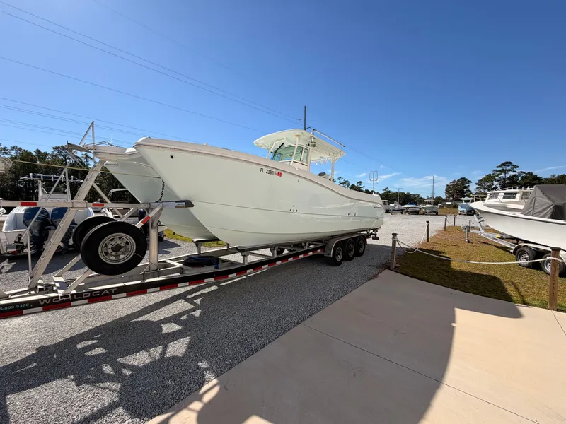 Slide: The Image of World Cat 320 CC 2019 - 4