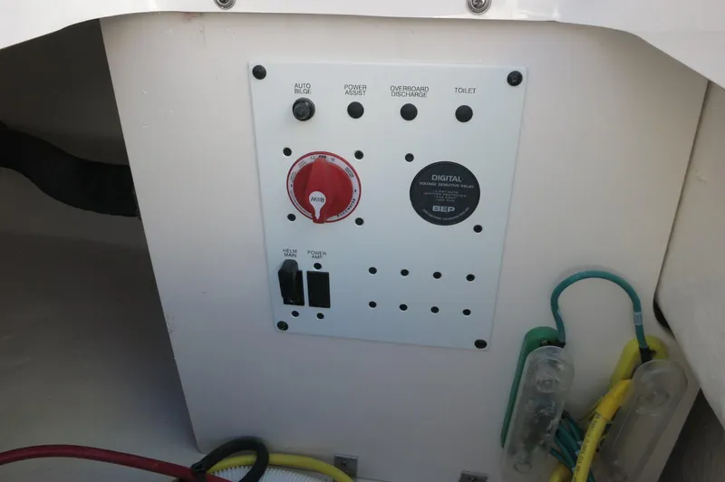 Slide: The Image of Control panel of a 2024 Robalo 222 Explorer CC boat. - 34