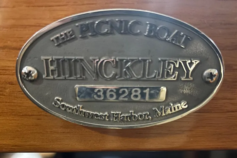 Slide: The Image of Plaque of 2003 Hinckley 36 Picnic Boat EP, Southwest Harbor, Maine. - 4