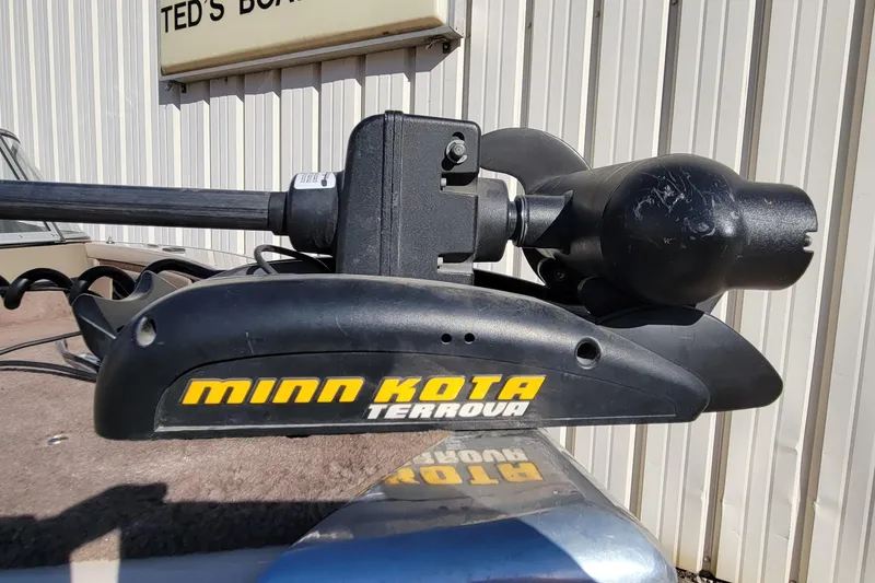 Slide: The Image of Minn Kota Terrova motor on 2007 Triton DV 176 Mag boat at Ted's Boats. - 8