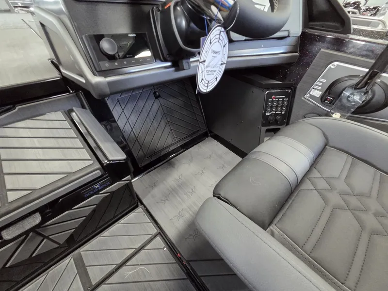 Slide: The Image of Vexus DVX20s 2026 - 23