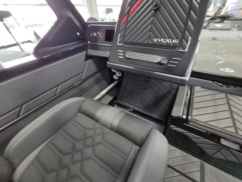 Slide: The Image of Vexus DVX20s 2026 - 29