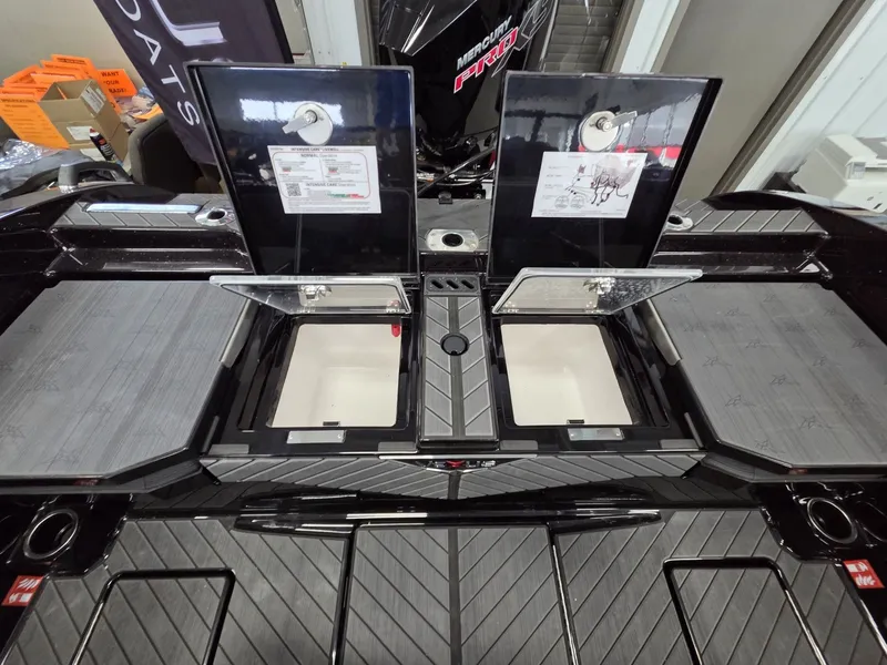 Slide: The Image of Vexus Boats DVX20s 2026 - 34