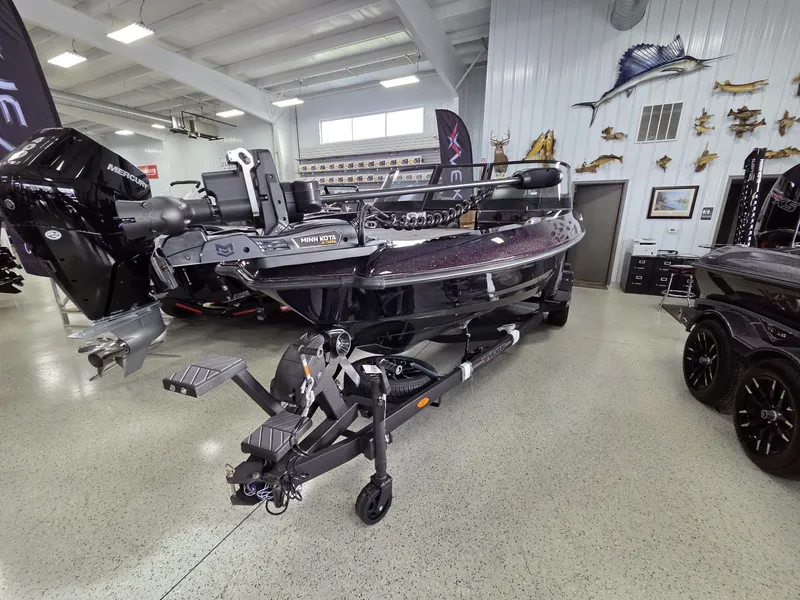 Slide: The Image of Vexus Boats DVX20s 2026 - 4