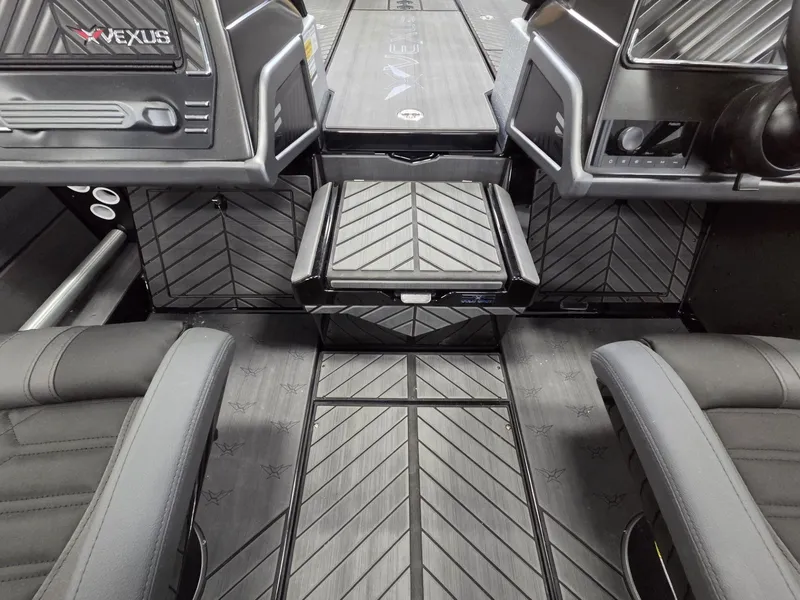 Slide: The Image of Vexus DVX22s 2026 - 24