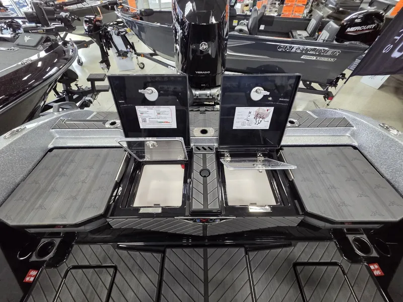 Slide: The Image of Vexus Boats DVX22s 2026 - 32