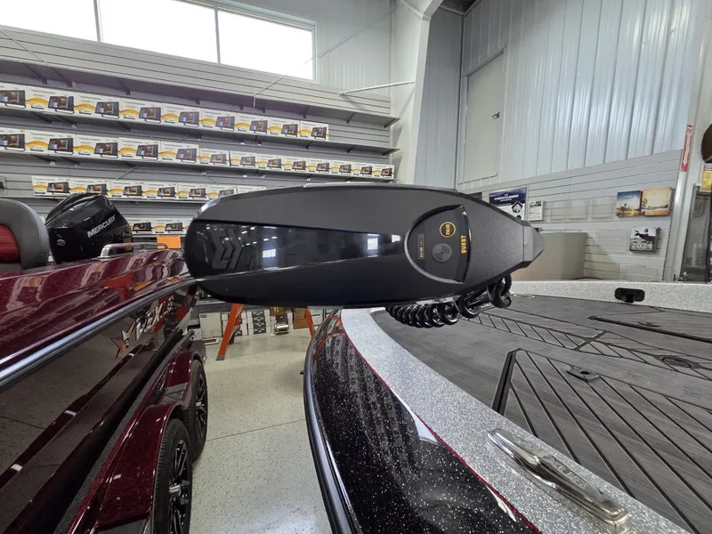 Slide: The Image of Vexus Boats DVX22s 2026 - 7