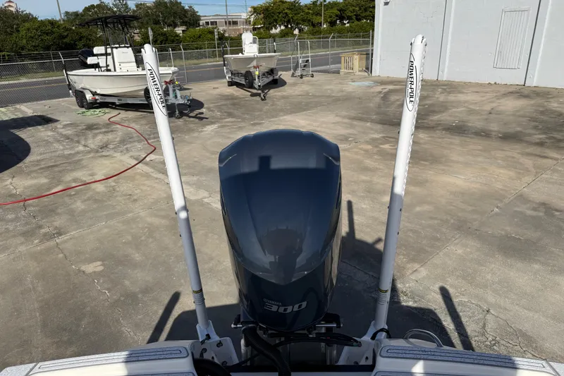 Slide: The Image of Pathfinder 2500 Hybrid boat with powerful engine and Power-Pole anchors, 2021 model. - 10