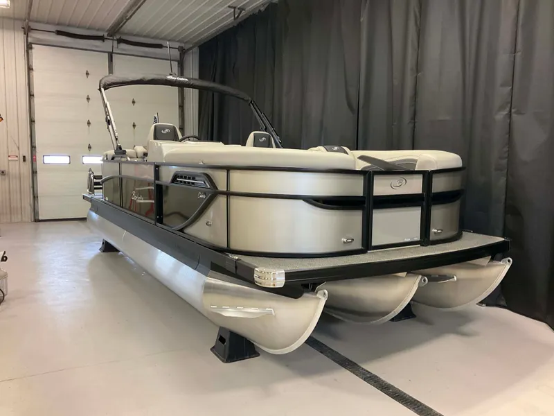 Slide: The Image of Barletta Cabrio 22 QC 2026 - 0
