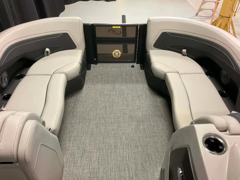 Slide: The Image of Barletta Cabrio 22 QC 2026 - 14