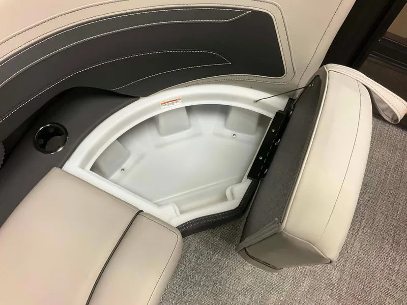 Slide: The Image of Barletta Cabrio 22 QC 2026 - 17
