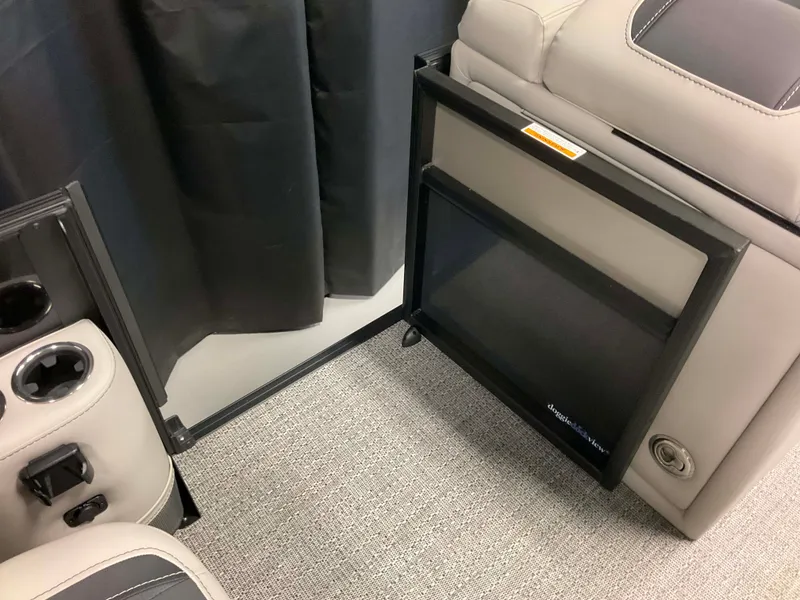 Slide: The Image of Barletta Cabrio 22 QC 2026 - 21
