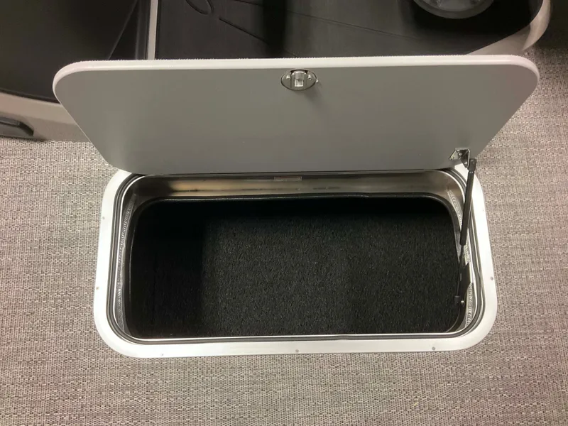 Slide: The Image of Barletta Cabrio 22 QC 2026 - 26