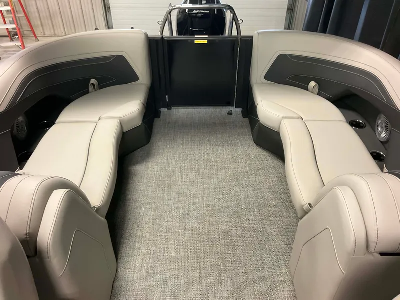 Slide: The Image of Barletta Cabrio 22 QC 2026 - 35