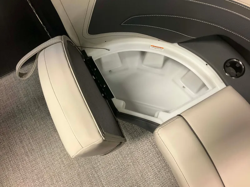Slide: The Image of Barletta Cabrio 22 QC 2026 - 36