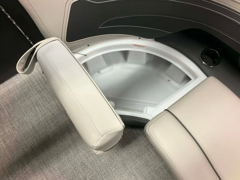 Slide: The Image of Barletta Cabrio 22 QC 2026 - 16