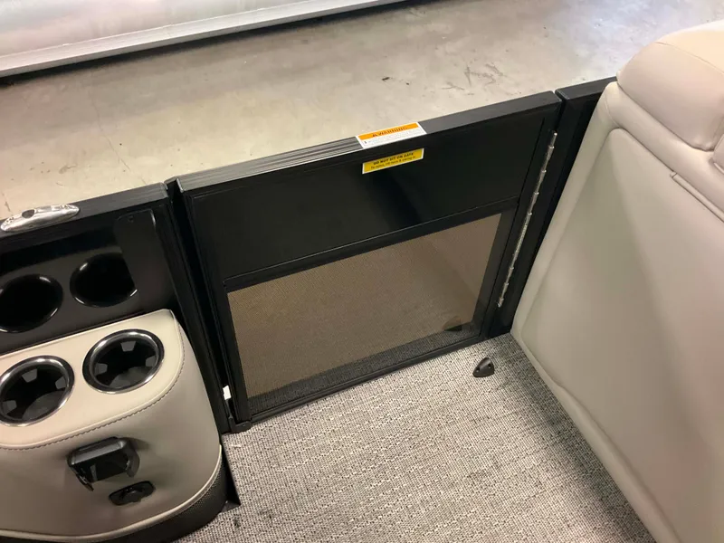 Slide: The Image of Barletta Cabrio 22 QC 2026 - 24