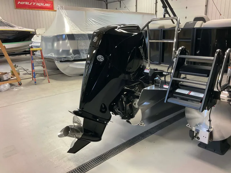 Slide: The Image of Barletta Cabrio 22 QC 2026 - 2