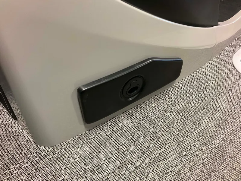 Slide: The Image of Barletta Cabrio 22 QC 2026 - 43