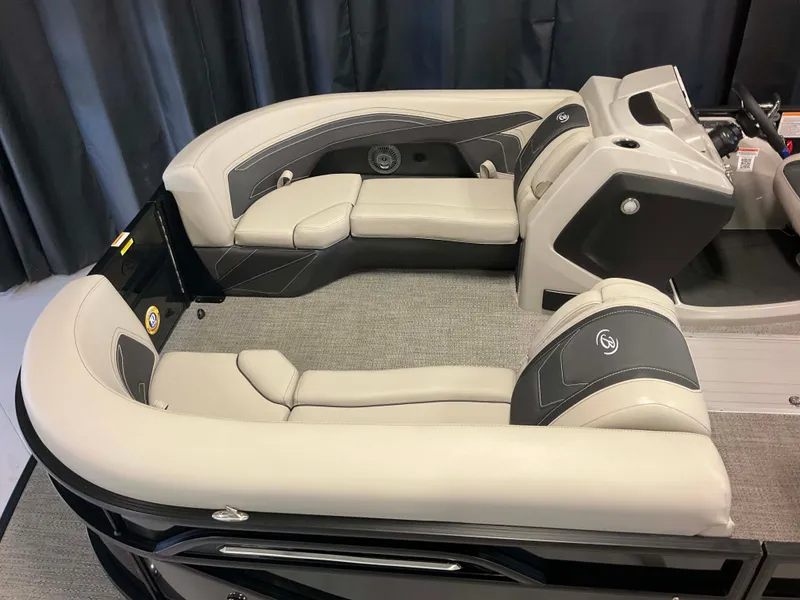 Slide: The Image of Barletta Cabrio 22 QC 2026 - 9