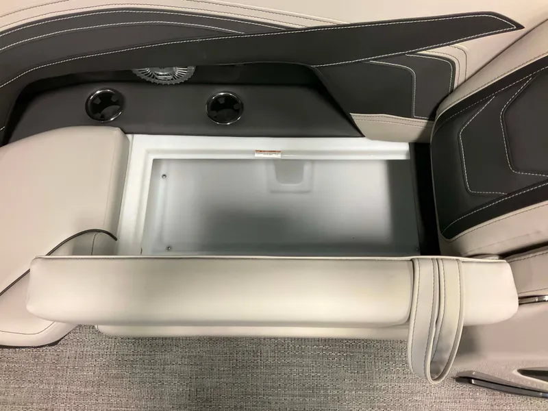 Slide: The Image of Barletta Cabrio 22 QC 2026 - 37