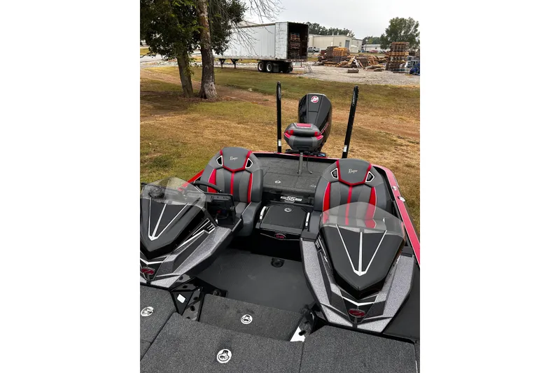 Slide: The Image of 2023 Ranger Z520R Ranger Cup Equipped boat with sleek seating and modern design. - 28
