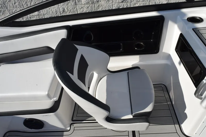 Slide: The Image of 2026 Yamaha Boats 195S interior with sleek seating and modern design. - 10