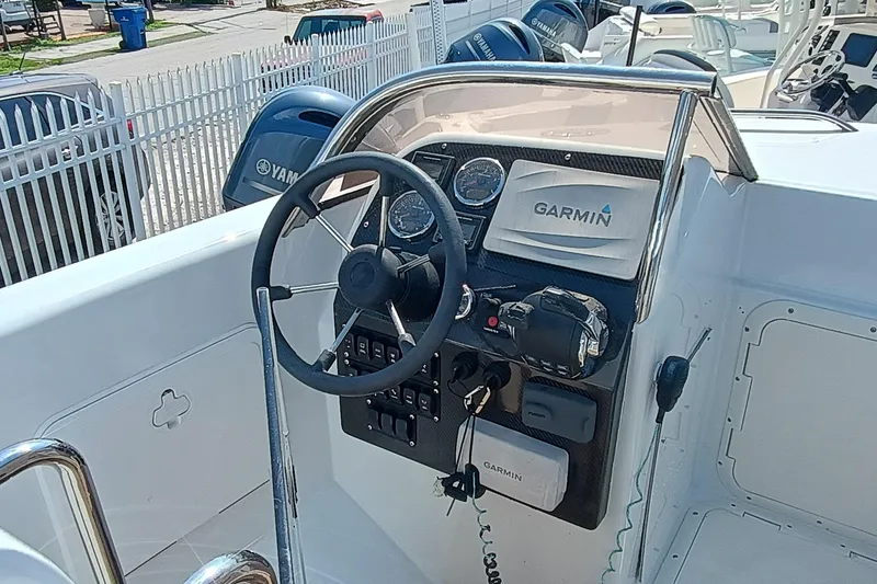 Slide: The Image of Steering console of 2006 Royal Denship Royal Limo with Garmin navigation system. - 18