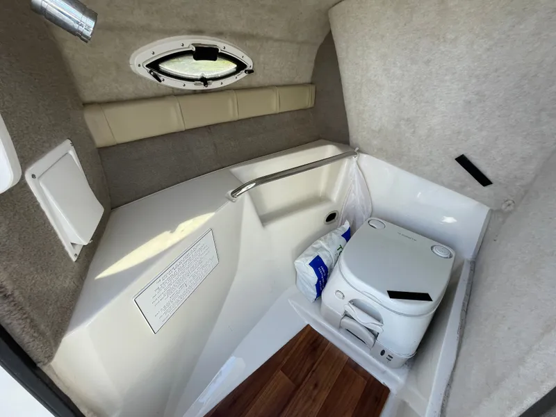 Slide: The Image of Stingray 214 LR 2018 - 28