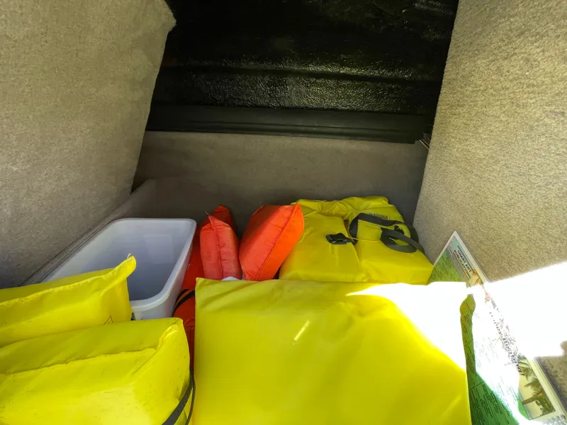 Slide: The Image of Stingray 214 LR 2018 - 37