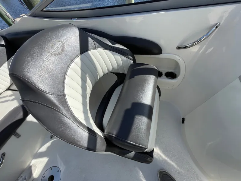 Slide: The Image of Stingray 214 LR 2018 - 44