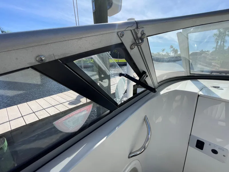 Slide: The Image of Stingray 214 LR 2018 - 46