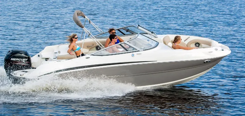 Slide: The Image of Stingray 214 LR 2018 - 68