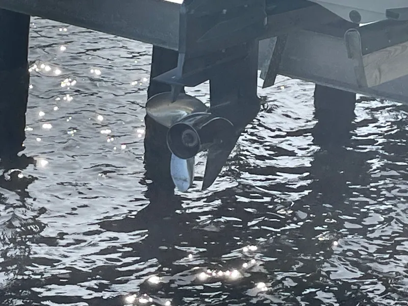 Slide: The Image of Stingray 214 LR 2018 - 9