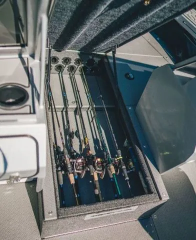 Slide: The Image of Kingfisher 2125 Arrow Sport 2026 - 5