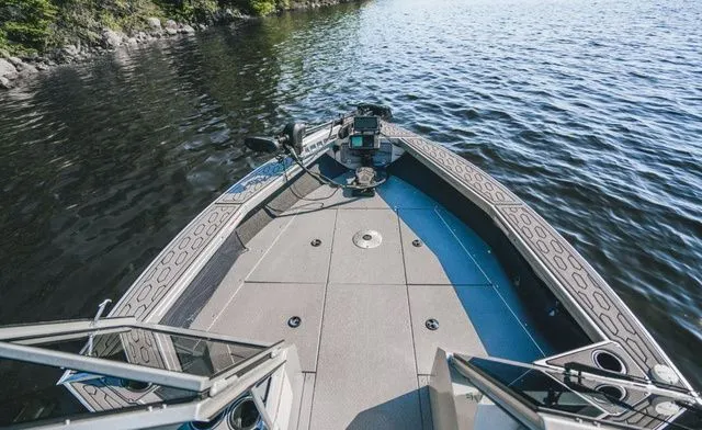 Slide: The Image of Kingfisher 2125 Arrow Sport 2026 - 7