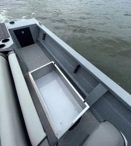 Slide: The Image of Kingfisher 2175 Extreme Shallow 2026 - 10