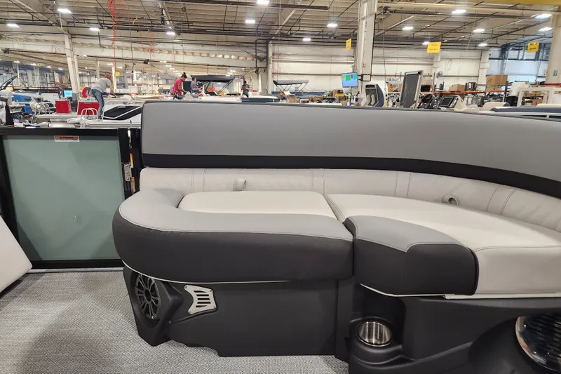 Slide: The Image of 2026 Avalon LSZ Cruise Rear Bench in a manufacturing facility, showcasing luxury seating design. - 16