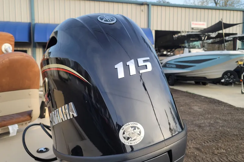 Slide: The Image of Yamaha 115 outboard motor on 2026 G3 Bay 19 GX boat, ultra-low emission. - 15