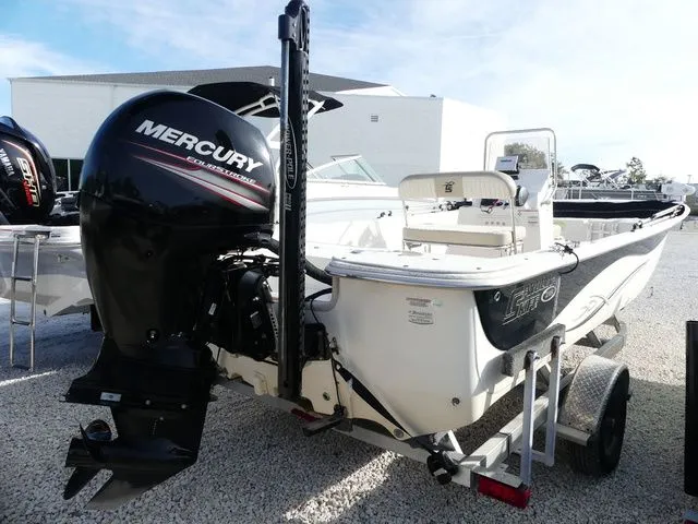 Slide: The Image of Carolina 218 DLV 2018 - 4