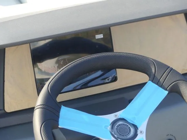 Slide: The Image of Sun Tracker Fishin' Barge 20 DLX 2026 - 21