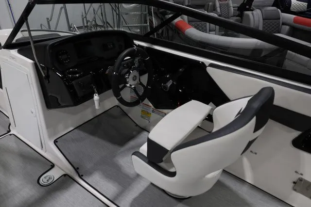 Slide: The Image of Yamaha AR 195 BOTH COLORS AVAILABLE 2026 - 15